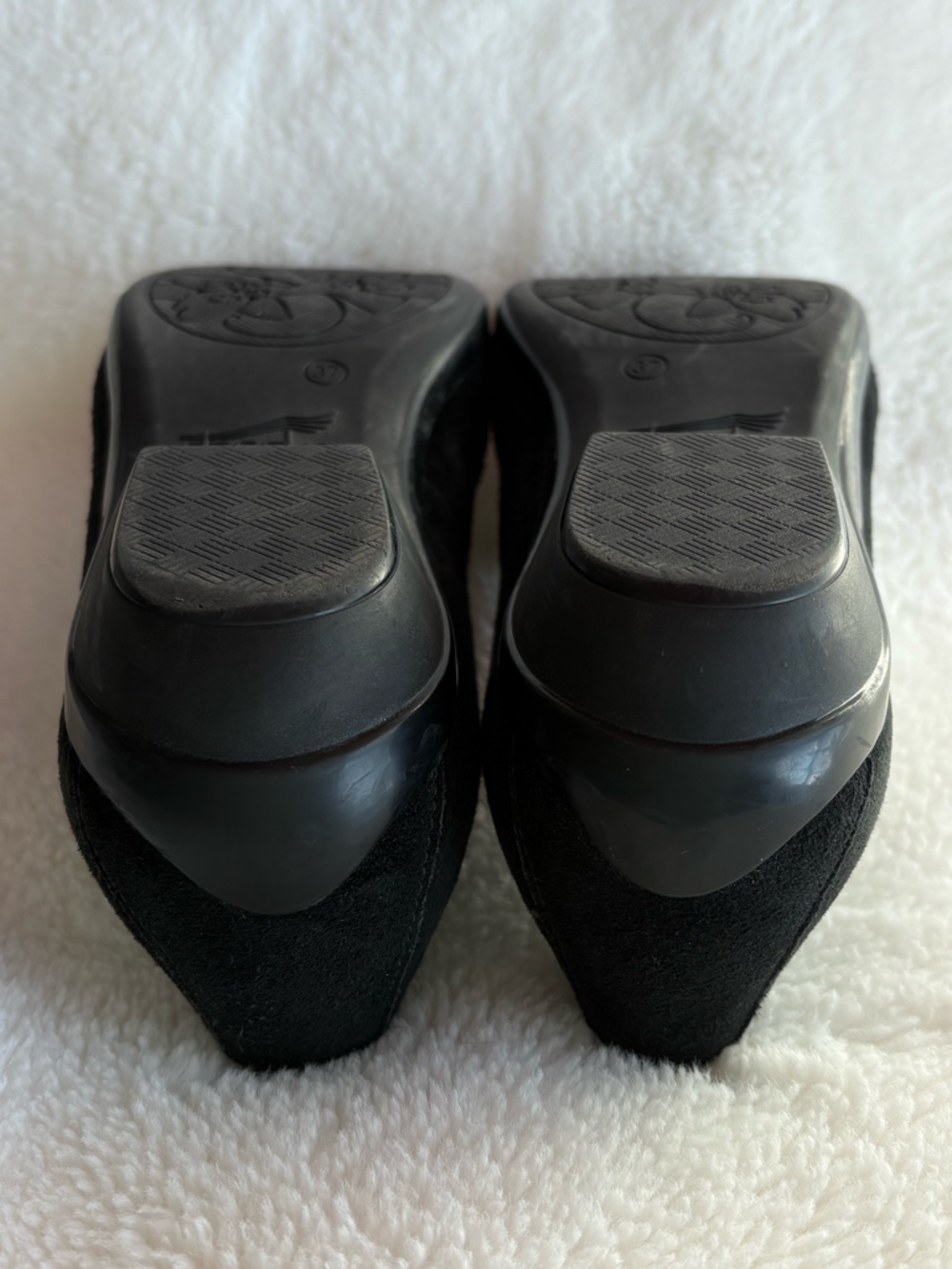 Dansko Black Suede Loafers with Tortoiseshell Accent Size 37 - Picture 7 of 8